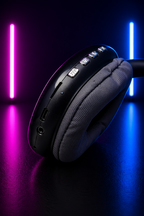 P9 Wireless Bluetooth Headphones – High Bass Over-Ear Headset with Long Battery